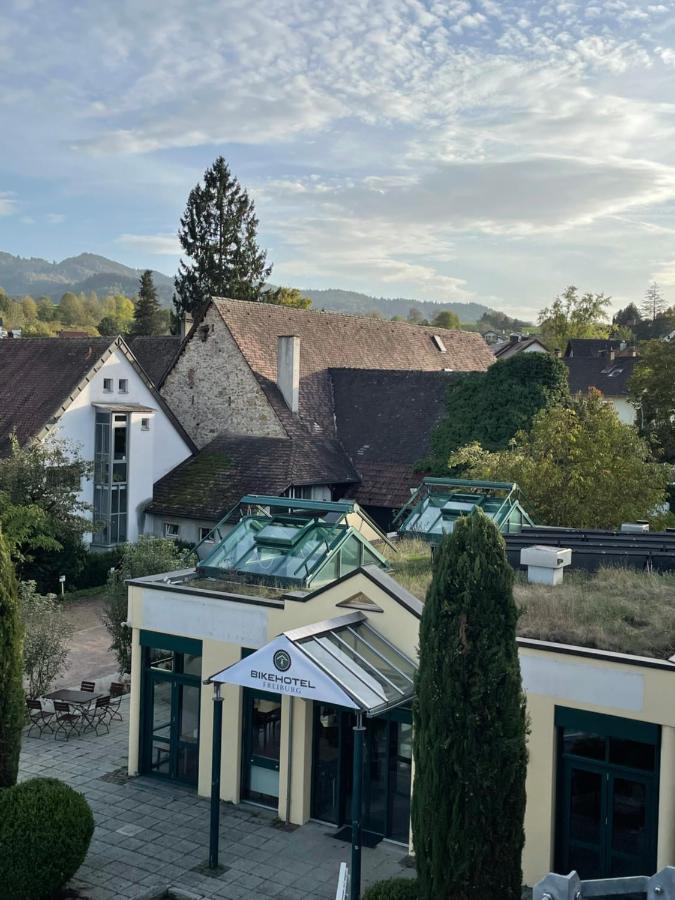 Bike- Und Ferienhotel Freiburg Merzhausen Extérieur photo