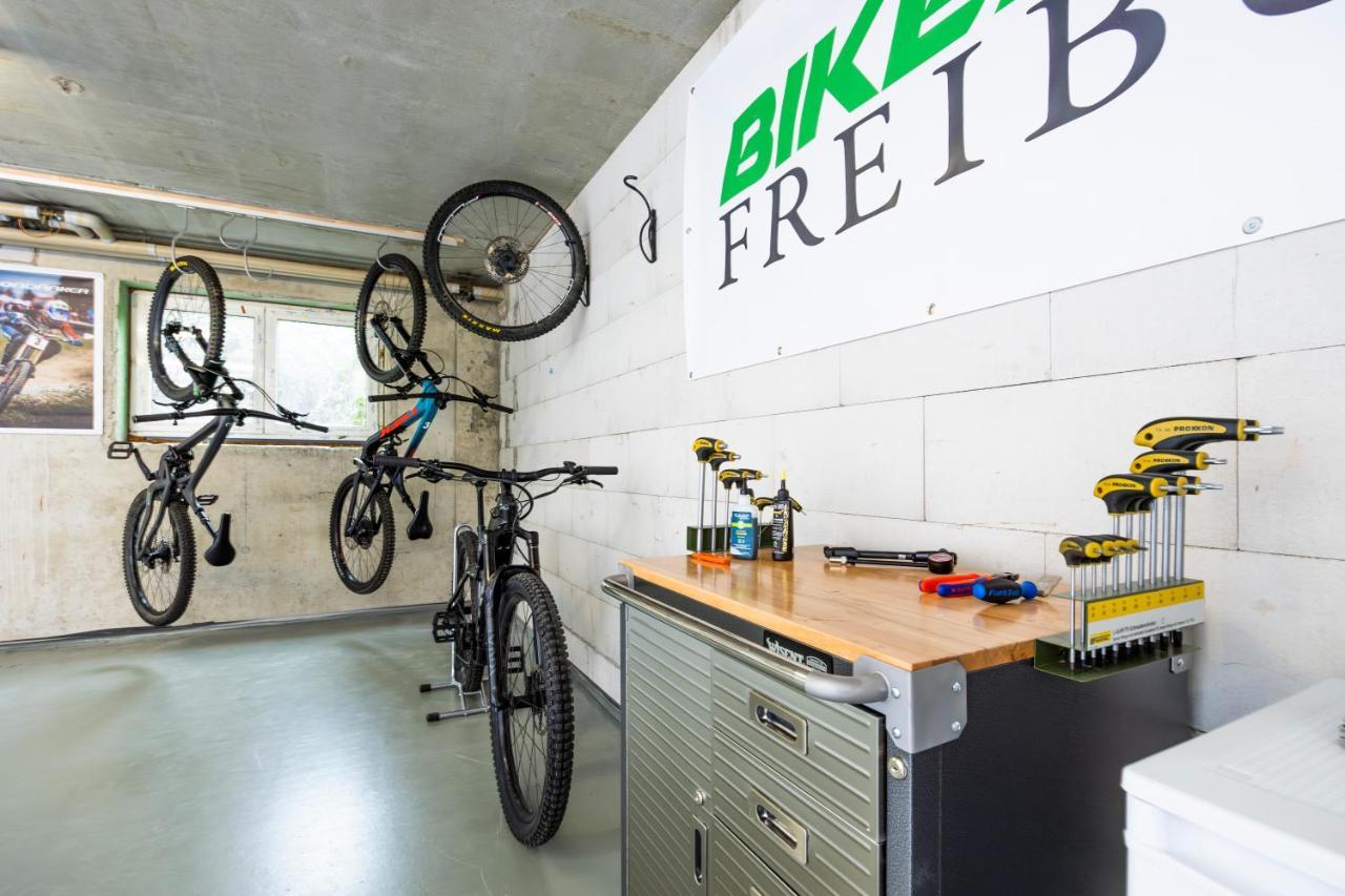 Bike- Und Ferienhotel Freiburg Merzhausen Extérieur photo